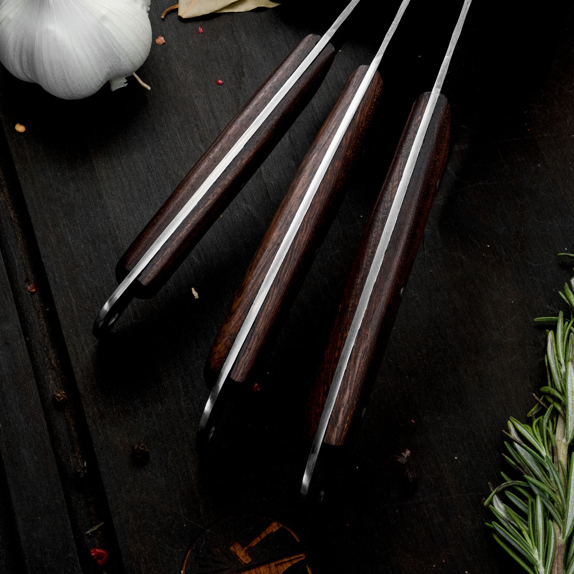 Full Tang Construction Knives