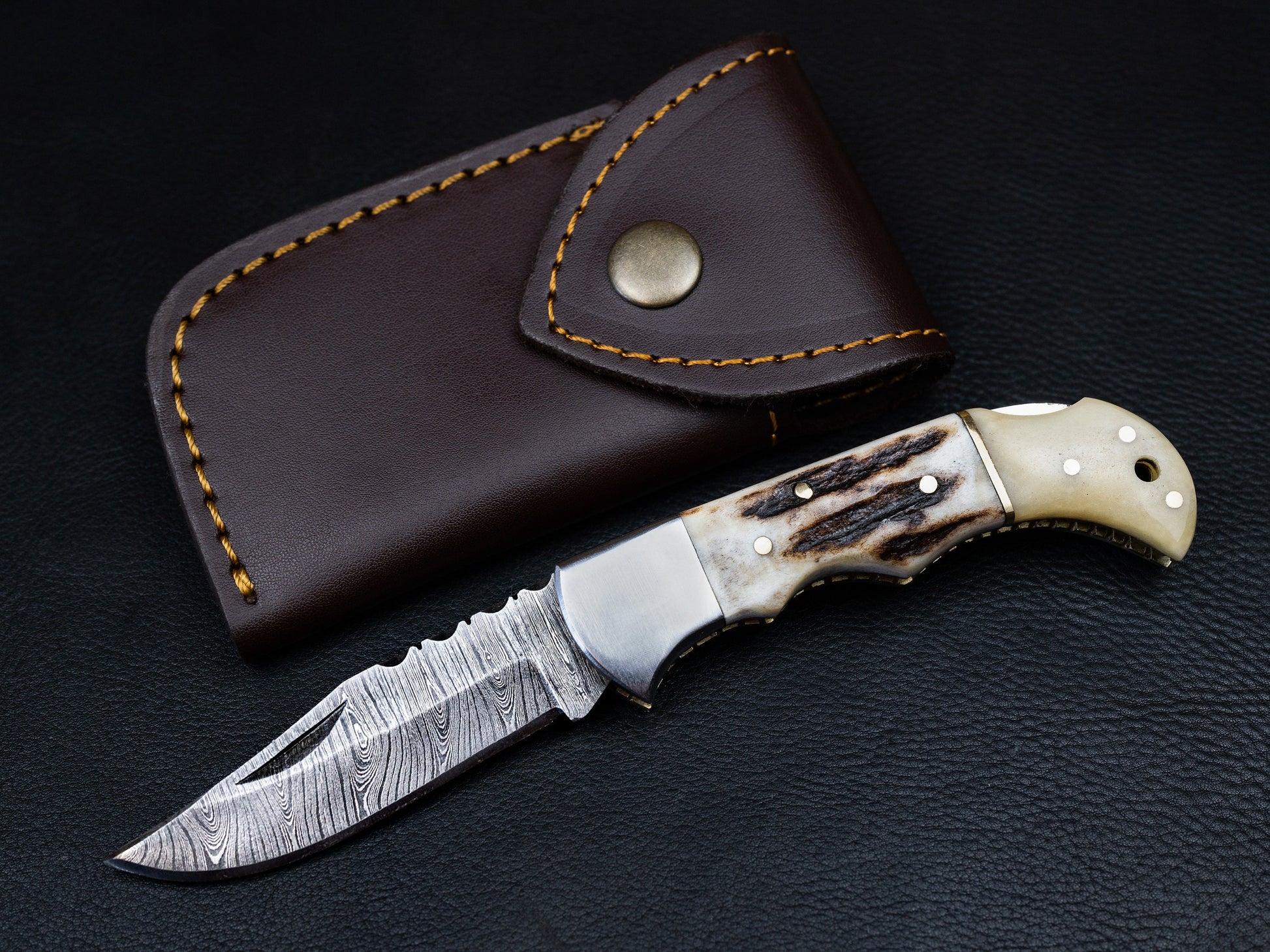 Groomsmen Knife Handmade Pocket Knife, Damascus Folding Knife, Stag Horn and Camel Bone Handle, Groomsmen Gifts, Gift for boyfriend 2023