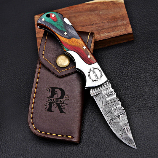 Personalized Damascus Folding Knife – Groomsmen Gift, Custom Pocket Knife with Leather Sheath, Handmade Gift for Him, Hunting Knives for Men