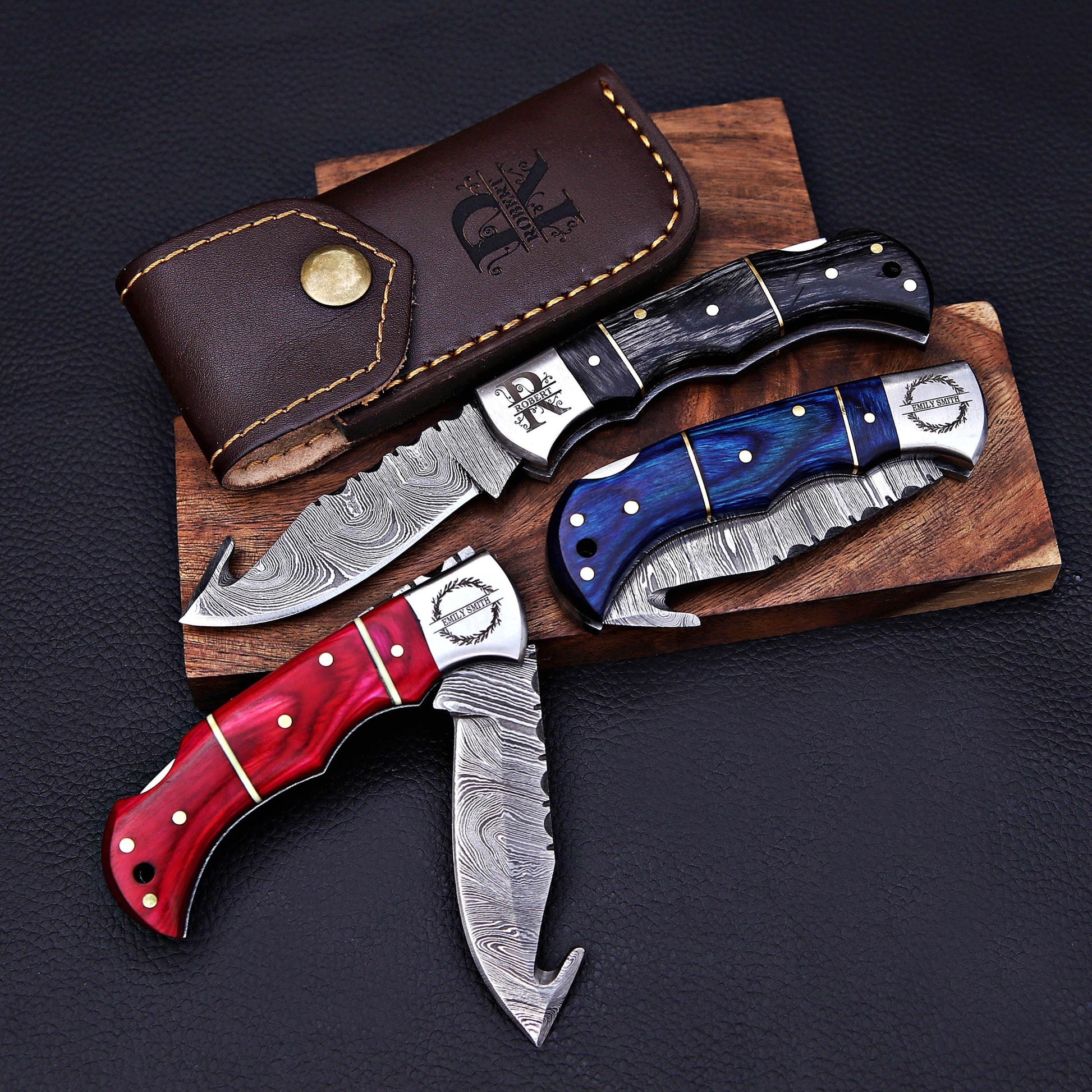 Damascus Folding Knife Set of 3 – Gut Hook Pocket Knives with Leather Sheath, Groomsmen Gift Set, Personalized Hunting Knives, Gift for Him