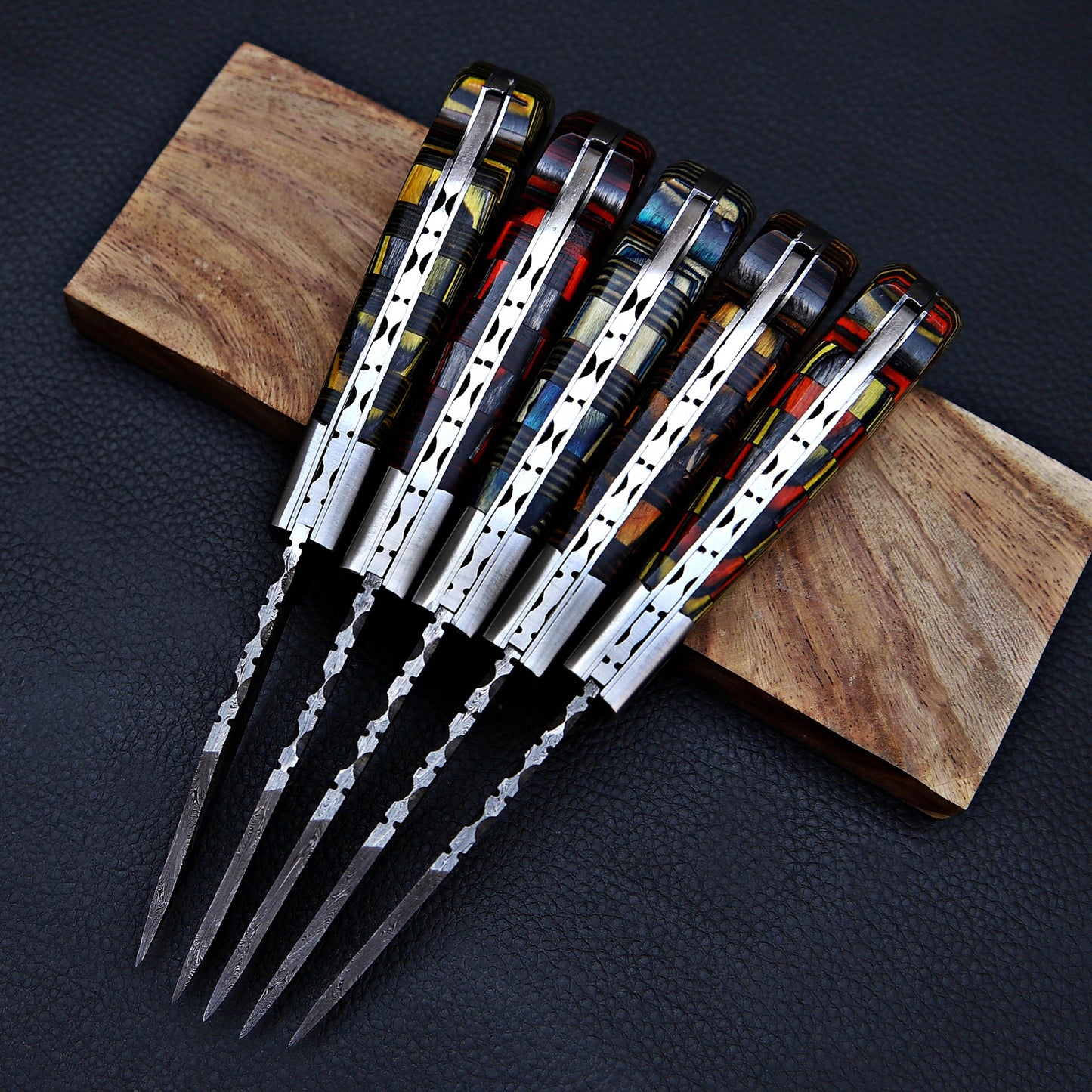 Damascus Knife Set of 5 – Folding Pocket Knives with Color Handles & Leather Sheath, Groomsmen Gift Set, Personalized Knife Set for Him