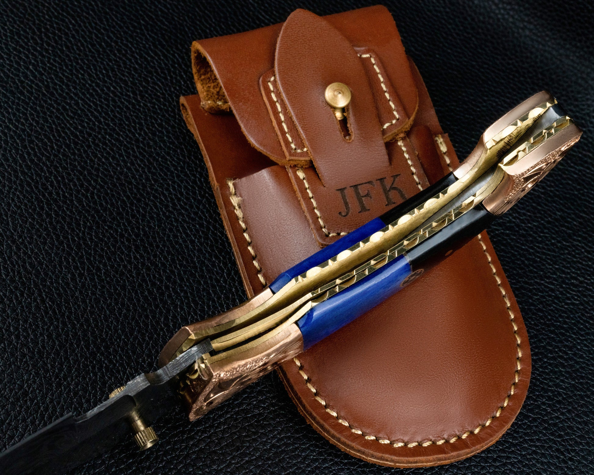 9'' Hand Forged Real Horn Handle Damascus Fold Knife and cover