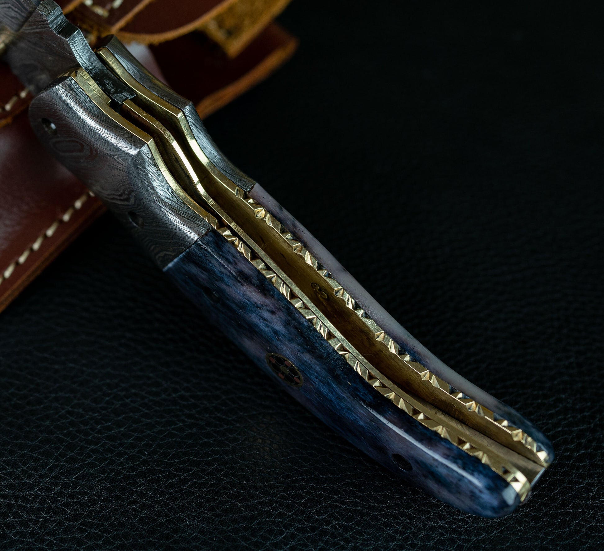 7.5'' Hand Forged Black Bone Handle Damascus Folding Knife, Damascus Pocket Knife, Damascus Steel Hunting knife, Hand Forged Damascus Knife