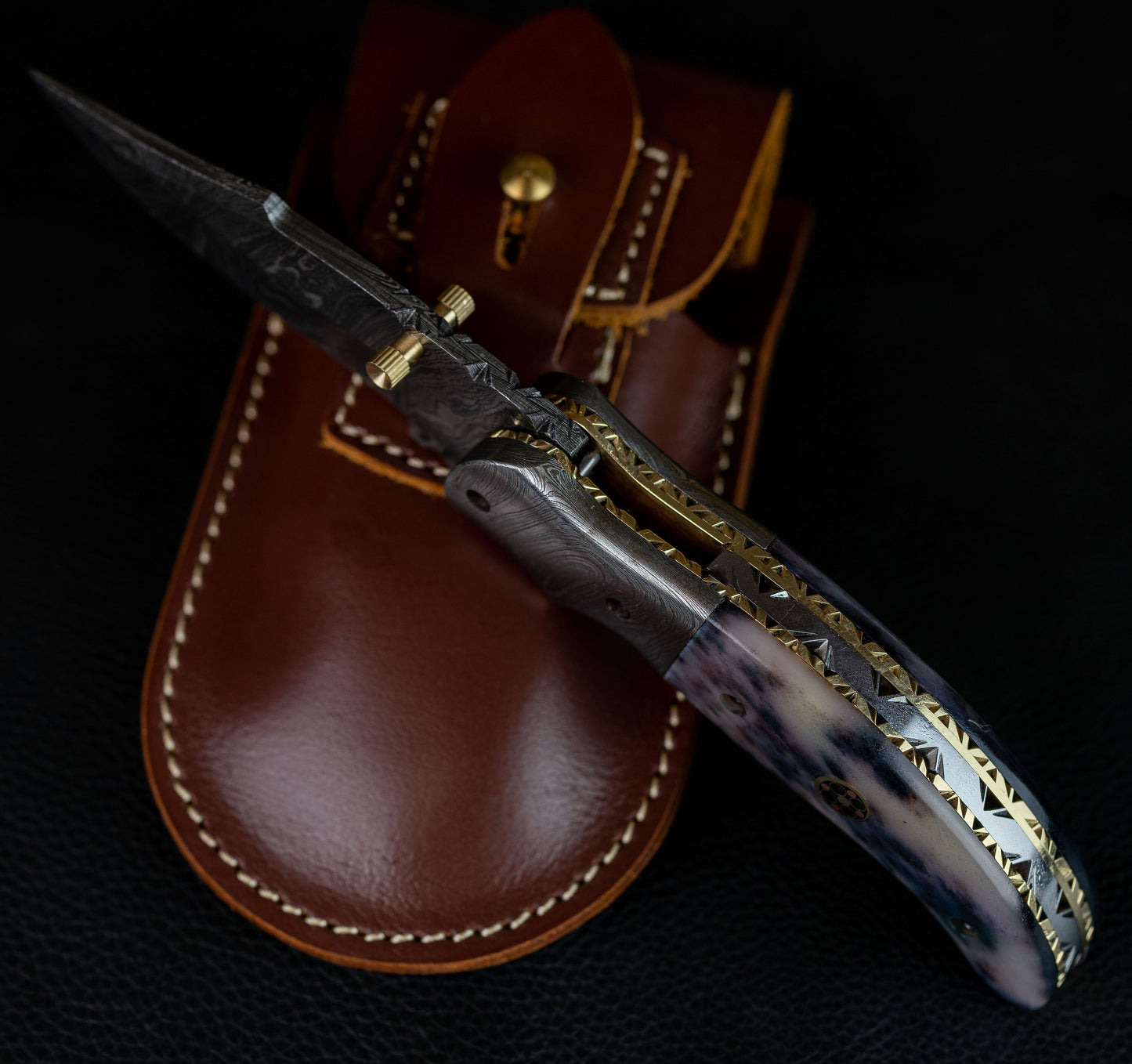 7.5'' Hand Forged Black Bone Handle Damascus Folding Knife, Damascus Pocket Knife, Damascus Steel Hunting knife, Hand Forged Damascus Knife