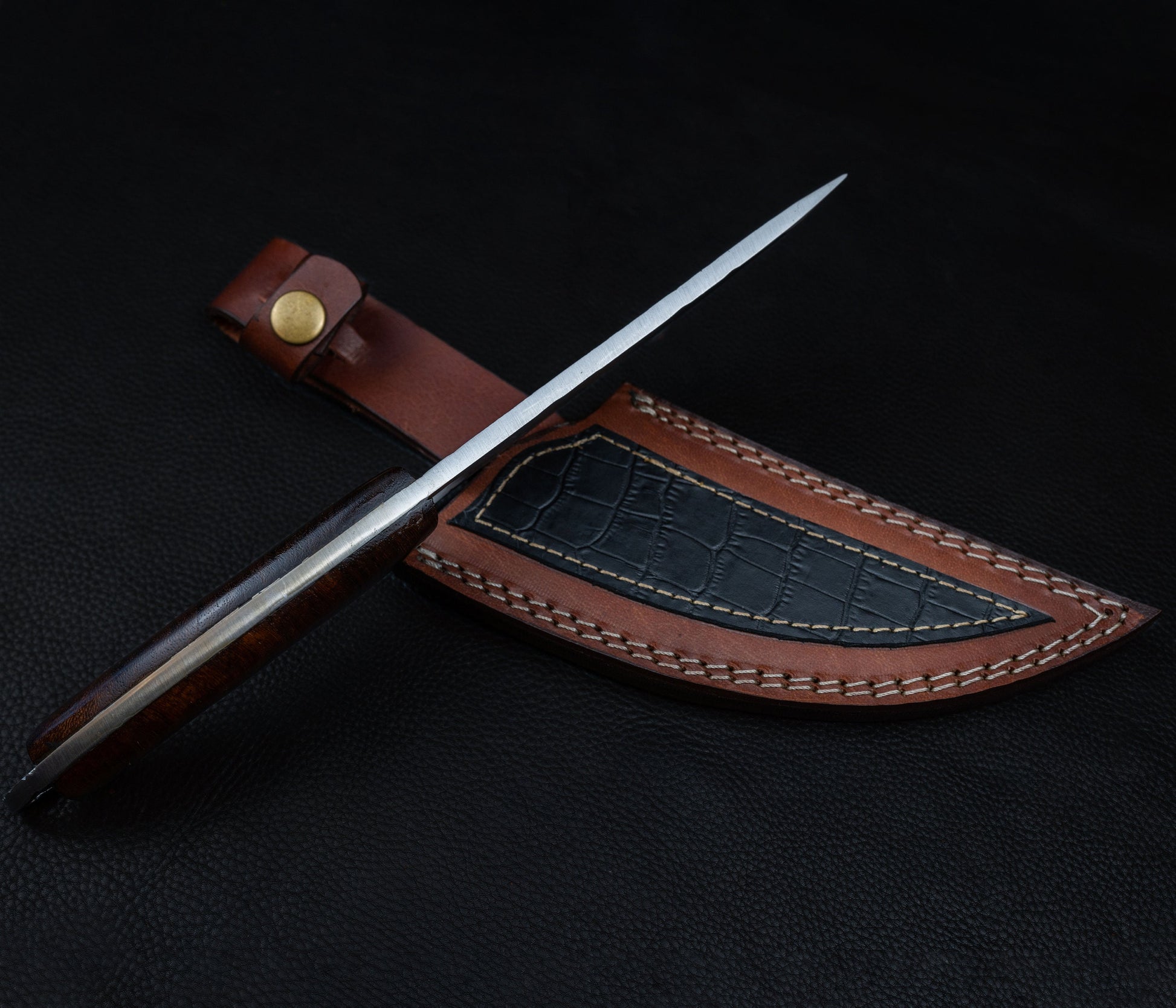 Handmade Japanese Damascus Chief knife Rose Wood Handle, Hand forged Damascus knife Non slip Walnut, Kitchen Skinner Knife, Gift for Dad