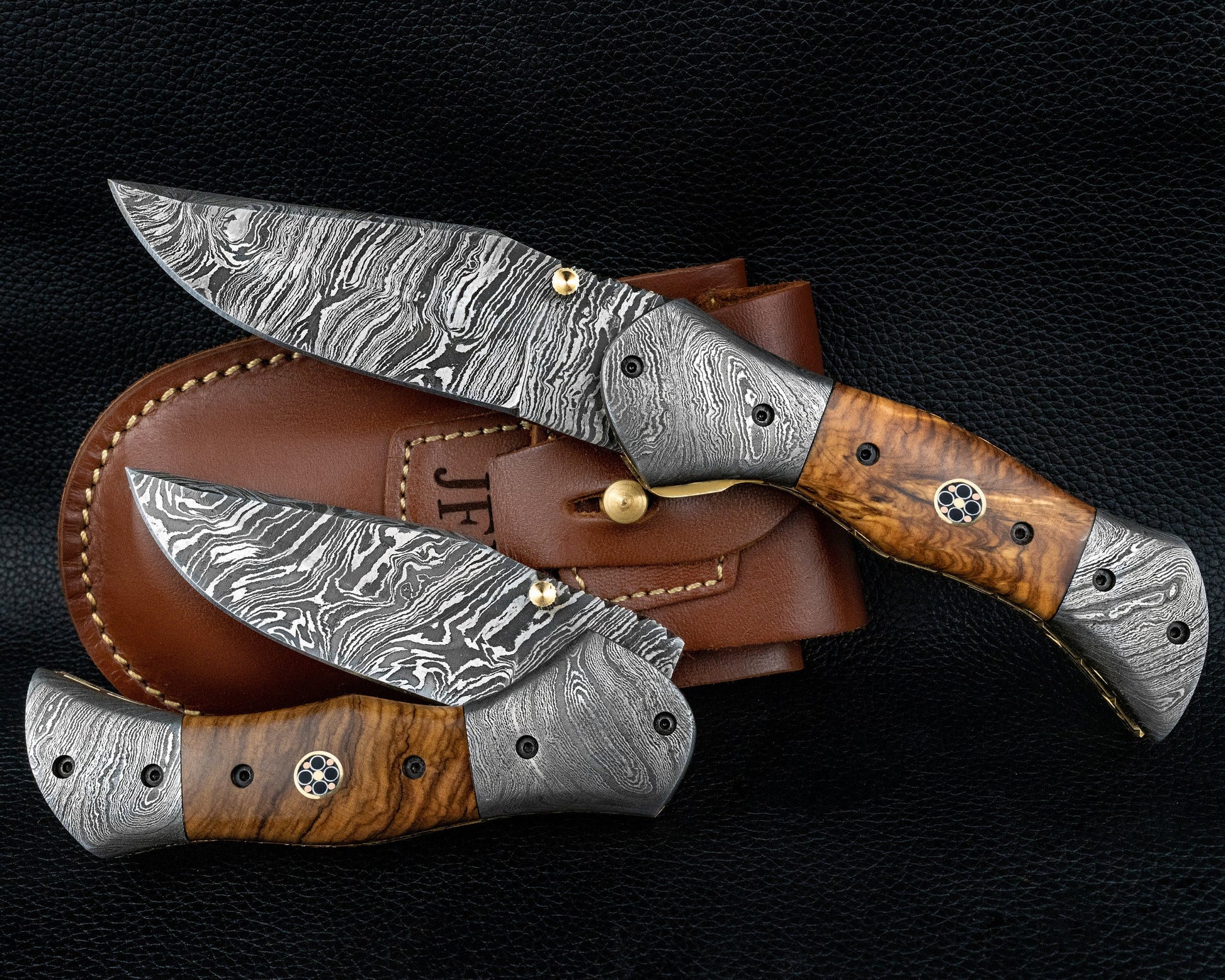 Hand Forged Rose Wood Handle Damascus Folding Knife, Damascus Pocket Knife, Damascus Steel Hunting knife, Hand Forged Knife Gift for Dad