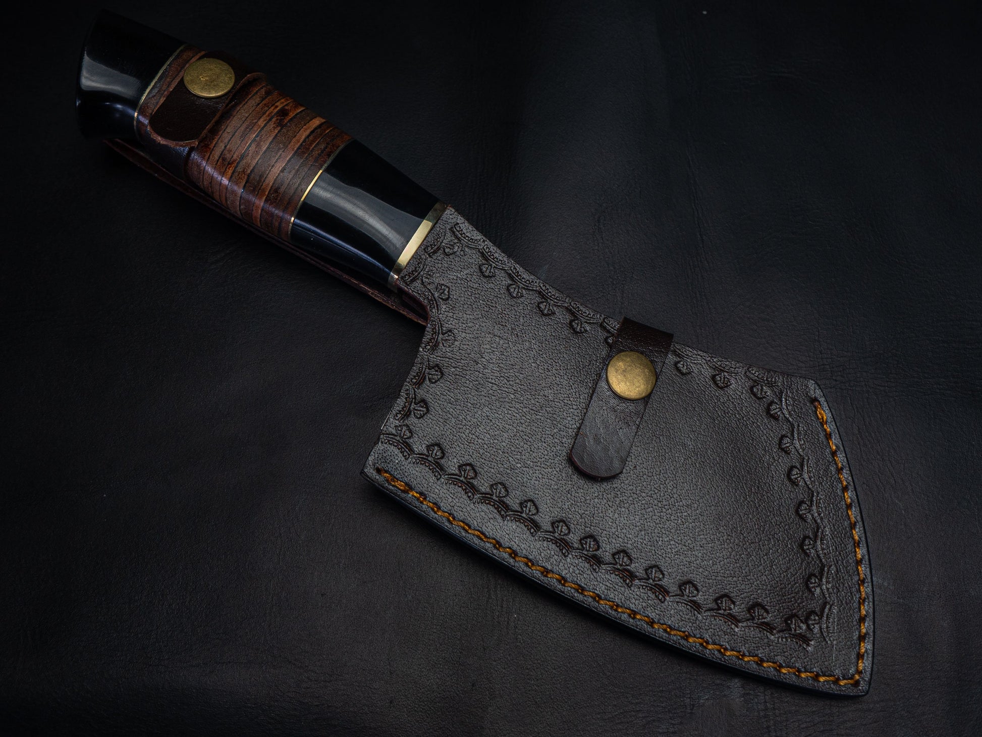 Cooking High Carbon Steel Kitchen Cleaver Butcher Chef Chopper Knife Wood Handle for Outdoor Kitchens BBQ Meat Gift for Dad Anniversary